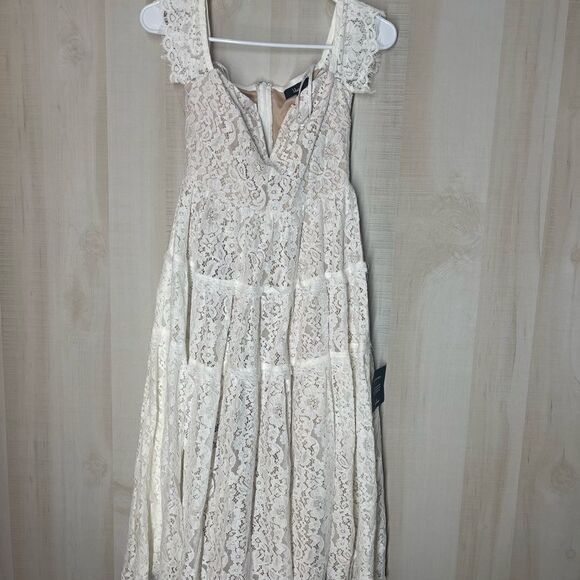 Lulus new with tags ivory lace tiered dress‎ sleeveless, size XS - Picture 3 of 16